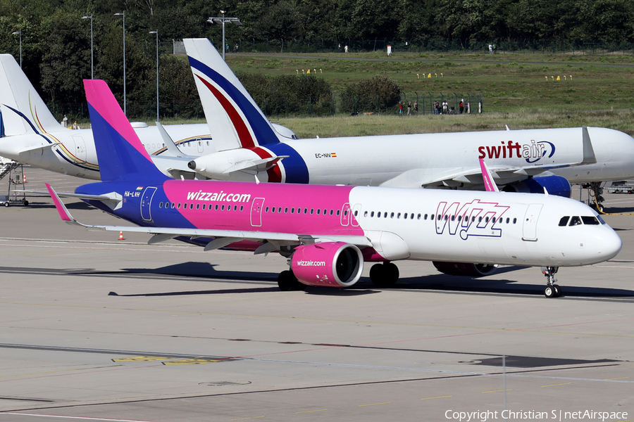 Wizz Air Airbus A321-271NX (HA-LVH) | Photo 594004
