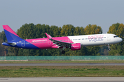 Wizz Air Airbus A321-271NX (HA-LVO) at  Milan - Linate, Italy