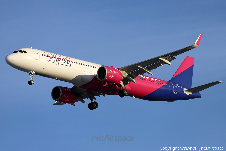 Wizz Air Airbus A321-271NX (HA-LVY) | Photo 488493