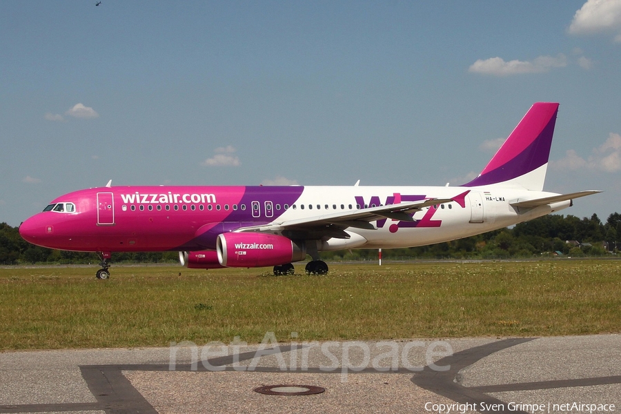 Wizz Air Airbus A320-232 (HA-LWA) | Photo 255684