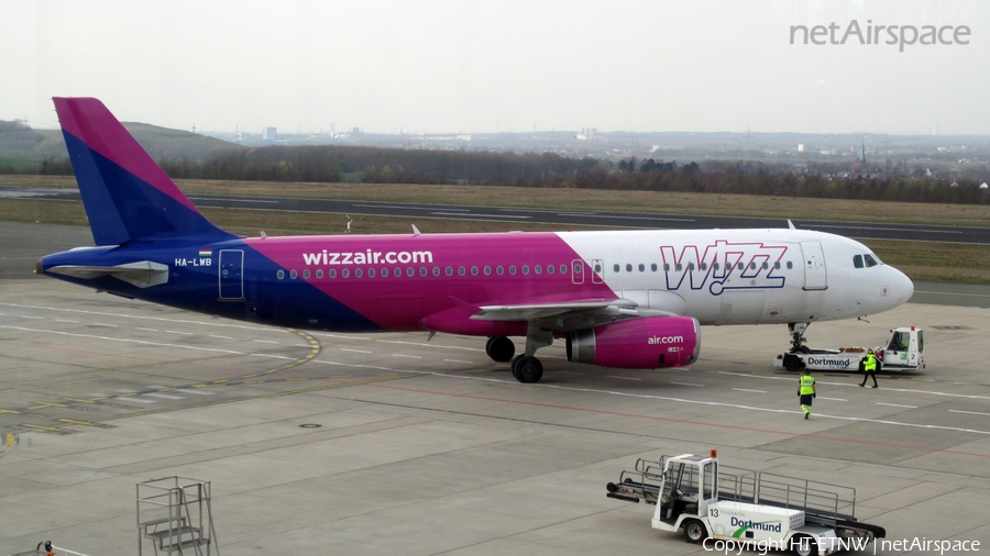 Wizz Air Airbus A320-232 (HA-LWB) | Photo 150872