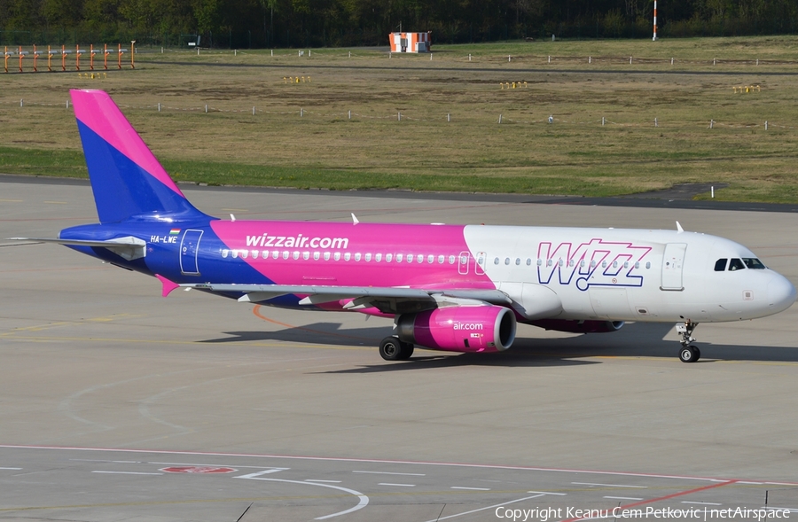 Wizz Air Airbus A320-232 (HA-LWE) | Photo 157095