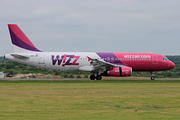 Wizz Air Airbus A320-232 (HA-LWE) at  London - Luton, United Kingdom