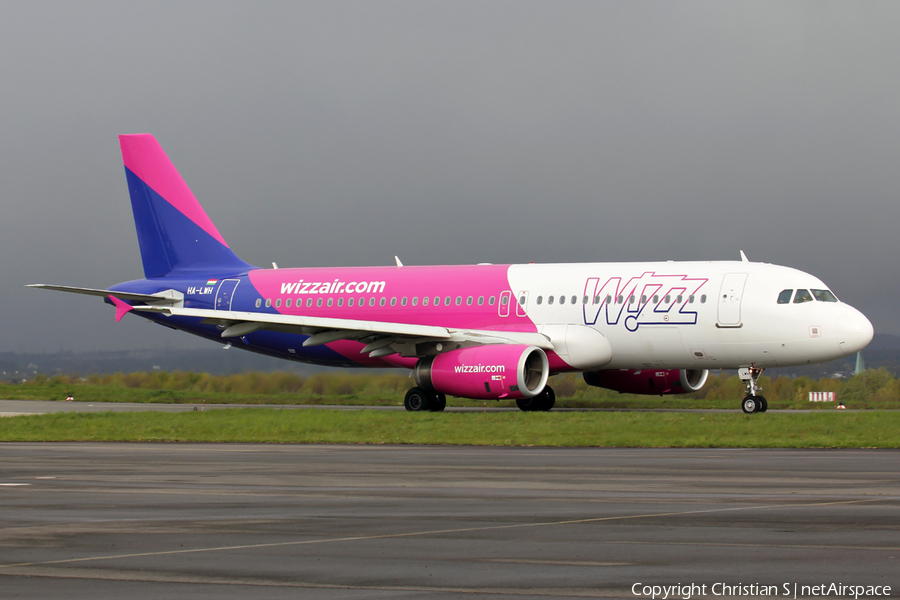 Wizz Air Airbus A320-232 (HA-LWH) | Photo 106476