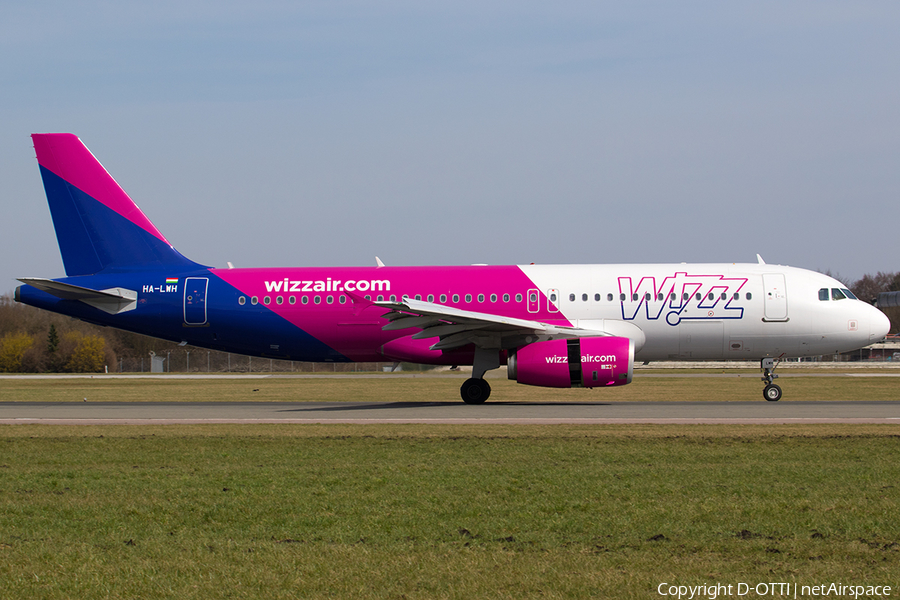 Wizz Air Airbus A320-232 (HA-LWH) | Photo 235279