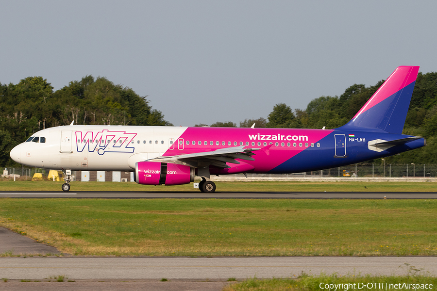 Wizz Air Airbus A320-232 (HA-LWH) | Photo 340354