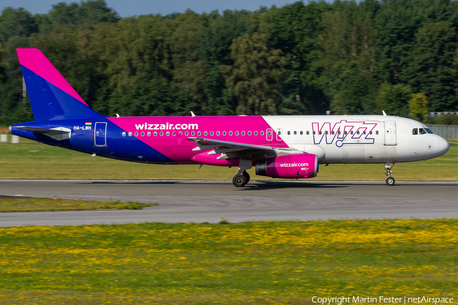 Wizz Air Airbus A320-232 (HA-LWH) | Photo 343585