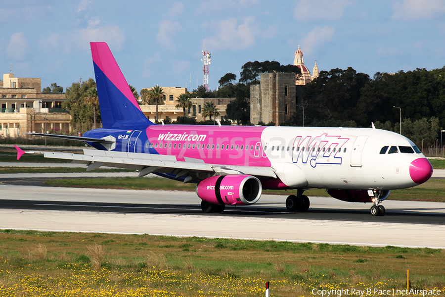 Wizz Air Airbus A320-232 (HA-LWI) | Photo 216252