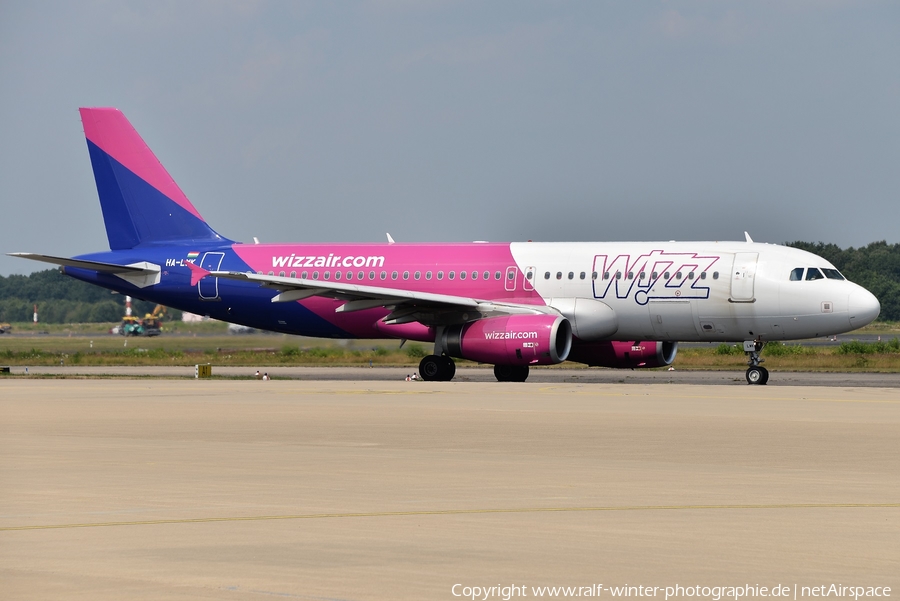 Wizz Air Airbus A320-232 (HA-LWK) | Photo 414635