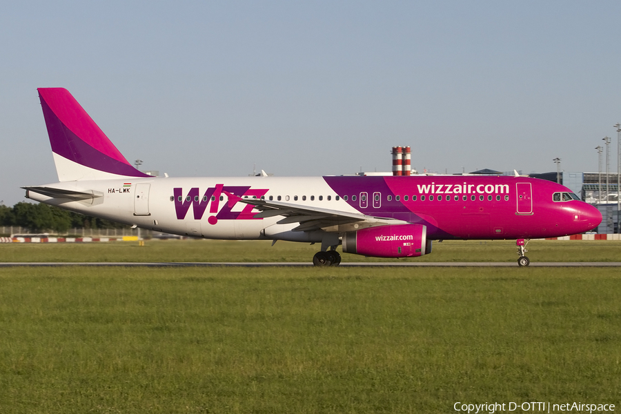 Wizz Air Airbus A320-232 (HA-LWK) | Photo 439262
