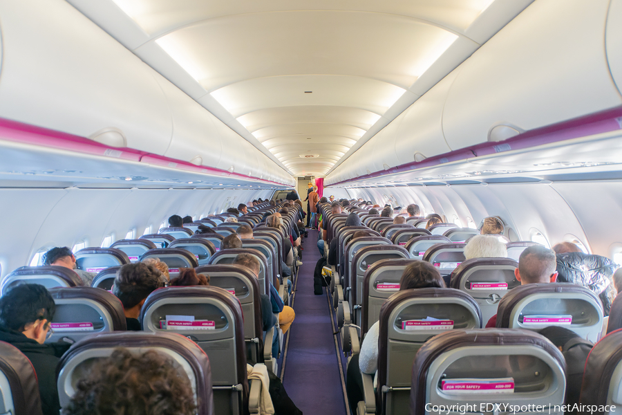 Wizz Air Airbus A320-232 (HA-LWK) | Photo 530061