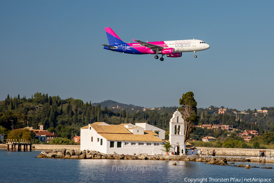 Wizz Air Airbus A320-232 (HA-LWL) | Photo 401769