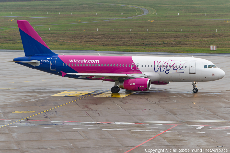 Wizz Air Airbus A320-232 (HA-LWL) | Photo 538321