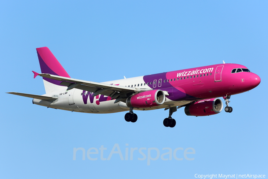 Wizz Air Airbus A320-232 (HA-LWM) | Photo 149960