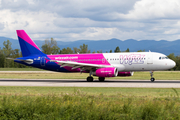 Wizz Air Airbus A320-232 (HA-LWM) at  Basel-Mulhouse - EuroAirport, France