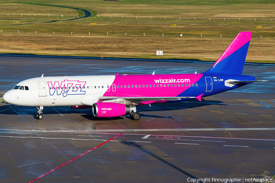 Wizz Air Airbus A320-232 (HA-LWM) | Photo 482973