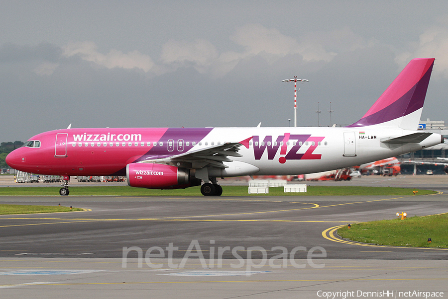 Wizz Air Airbus A320-232 (HA-LWM) | Photo 422388