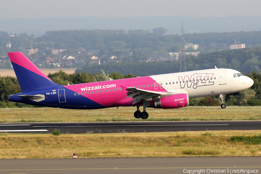 Wizz Air Airbus A320-232 (HA-LWN) | Photo 399622