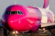 Wizz Air Airbus A320-232 (HA-LWN) at  London - Luton, United Kingdom