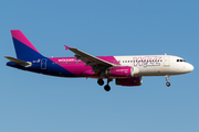 Wizz Air Airbus A320-232 (HA-LWP) at  Barcelona - El Prat, Spain