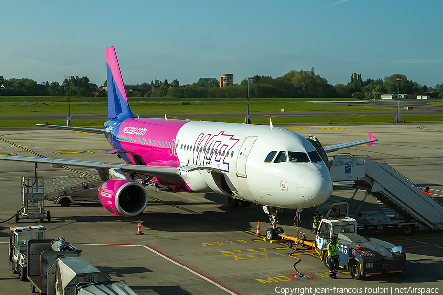 Wizz Air Airbus A320-232 (HA-LWQ) | Photo 163282