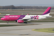 Wizz Air Airbus A320-232 (HA-LWR) at  Budapest - Ferihegy International, Hungary