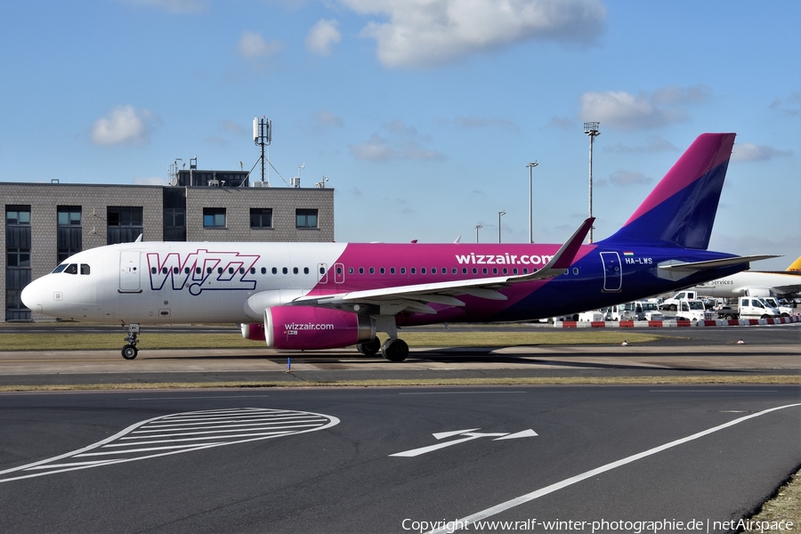 Wizz Air Airbus A320-232 (HA-LWS) | Photo 480415