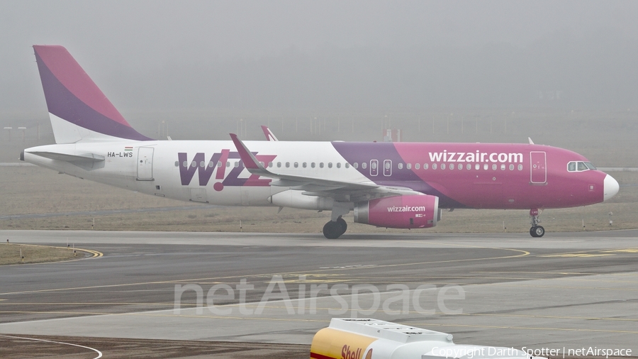 Wizz Air Airbus A320-232 (HA-LWS) | Photo 227060