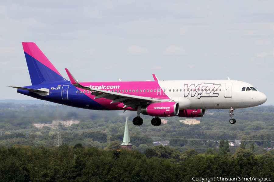 Wizz Air Airbus A320-232 (HA-LWT) | Photo 397705