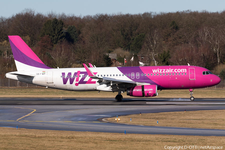 Wizz Air Airbus A320-232 (HA-LWT) | Photo 147380
