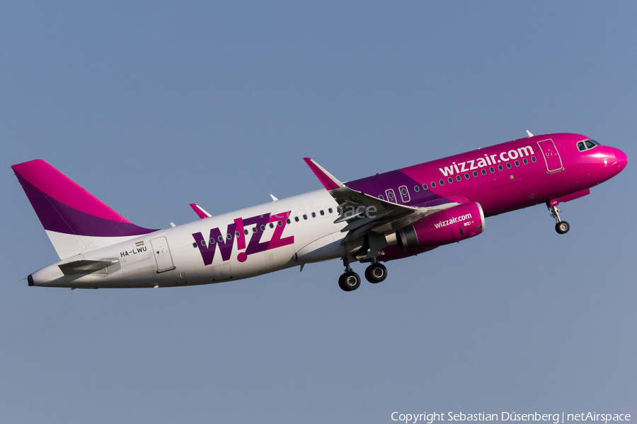 Wizz Air Airbus A320-232 (HA-LWU) | Photo 159115