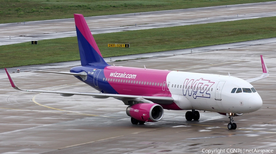 Wizz Air Airbus A320-232 (HA-LWV) | Photo 467064