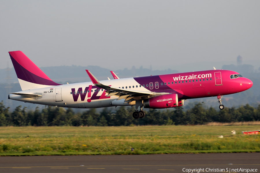 Wizz Air Airbus A320-232 (HA-LWV) | Photo 100276