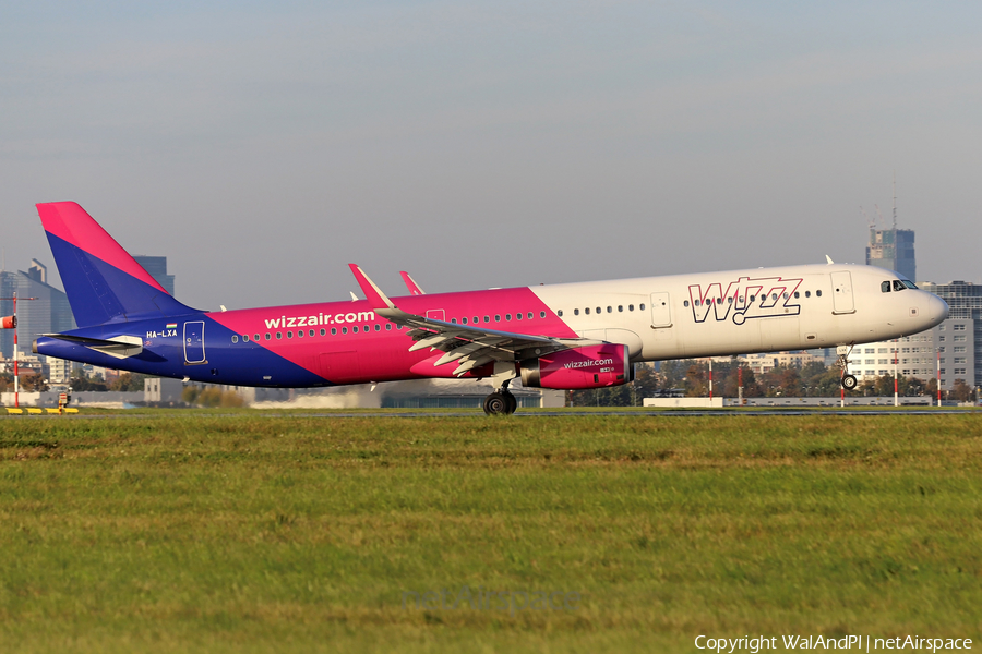Wizz Air Airbus A321-231 (HA-LXA) | Photo 474662