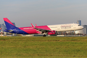 Wizz Air Airbus A321-231 (HA-LXA) at  Warsaw - Frederic Chopin International, Poland