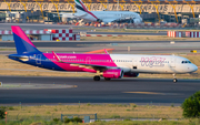 Wizz Air Airbus A321-231 (HA-LXB) at  Madrid - Barajas, Spain