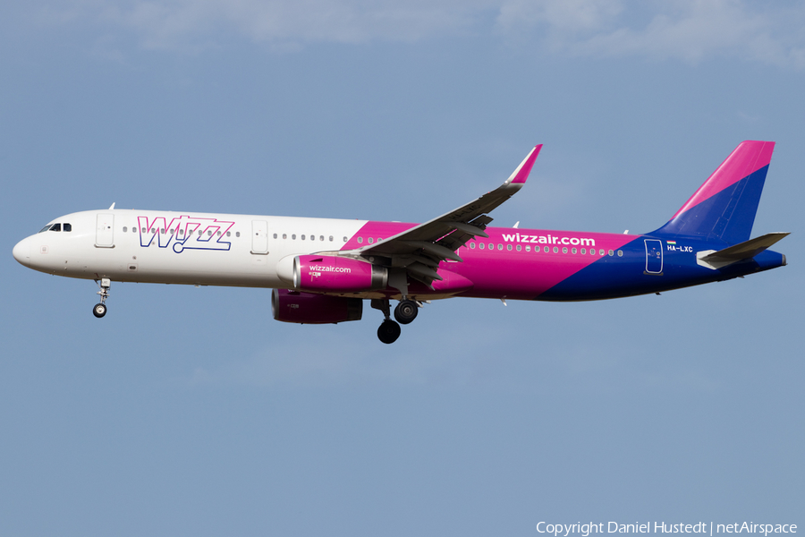 Wizz Air Airbus A321-231 (HA-LXC) | Photo 527999