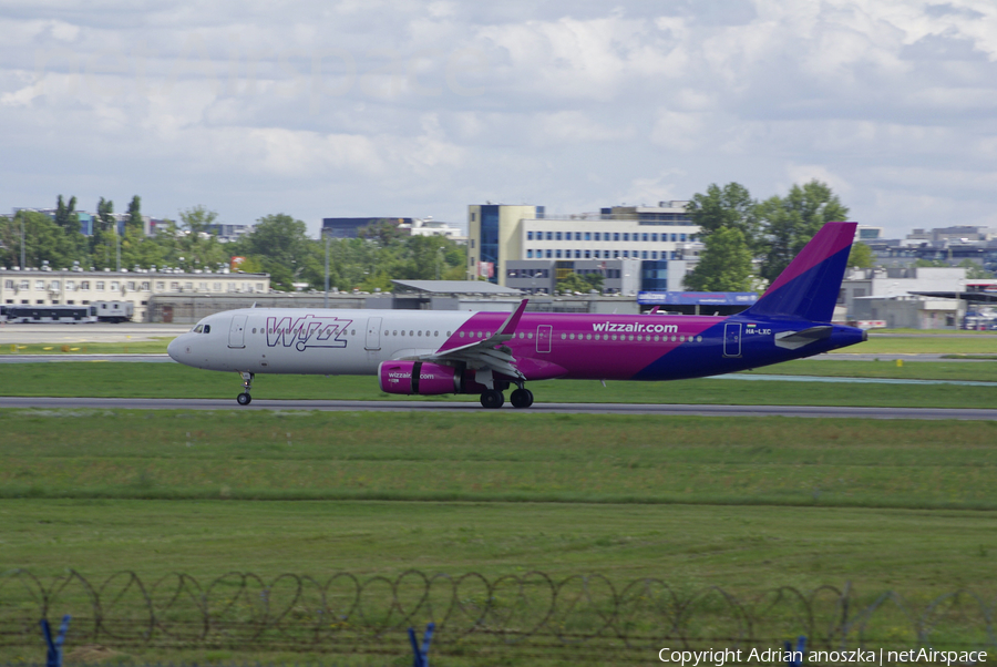 Wizz Air Airbus A321-231 (HA-LXC) | Photo 400597