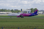 Wizz Air Airbus A321-231 (HA-LXC) at  Warsaw - Frederic Chopin International, Poland