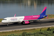 Wizz Air Airbus A321-231 (HA-LXE) at  Corfu - International, Greece