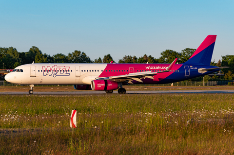 Wizz Air Airbus A321-231 (HA-LXH) at  Hamburg - Fuhlsbuettel (Helmut Schmidt), Germany