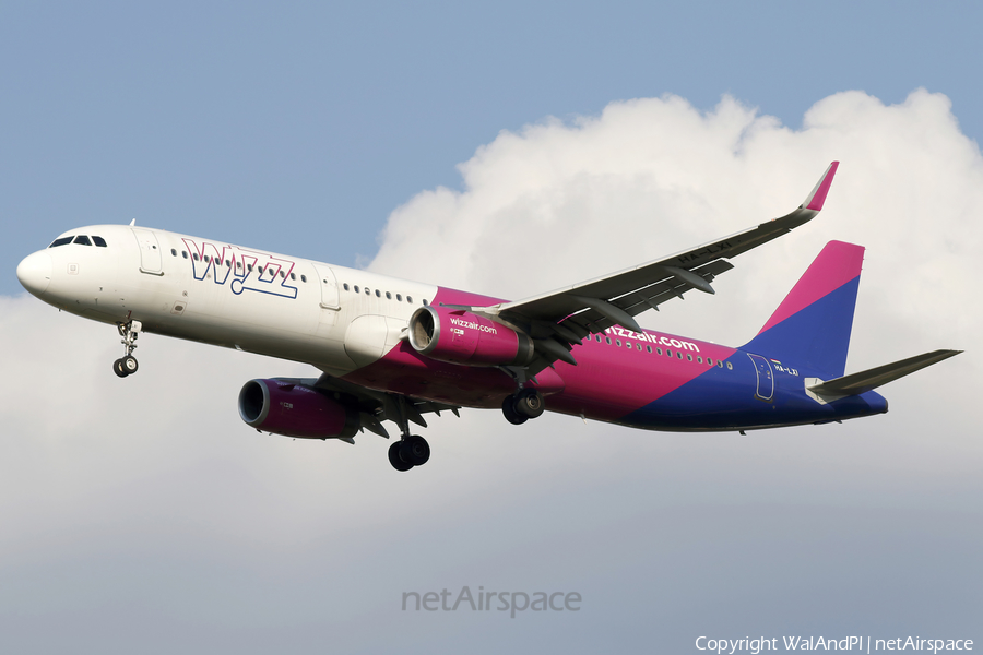 Wizz Air Airbus A321-231 (HA-LXI) | Photo 576357