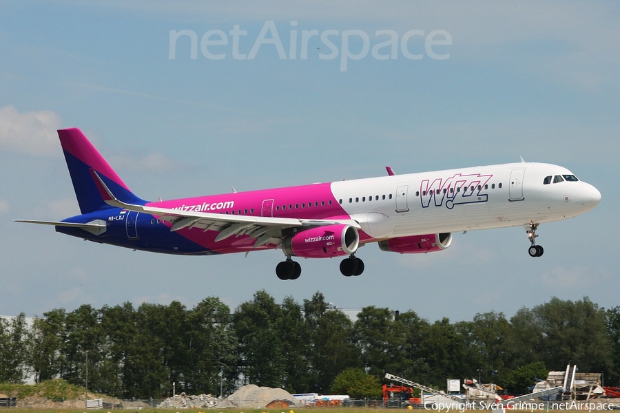 Wizz Air Airbus A321-231 (HA-LXJ) | Photo 168662