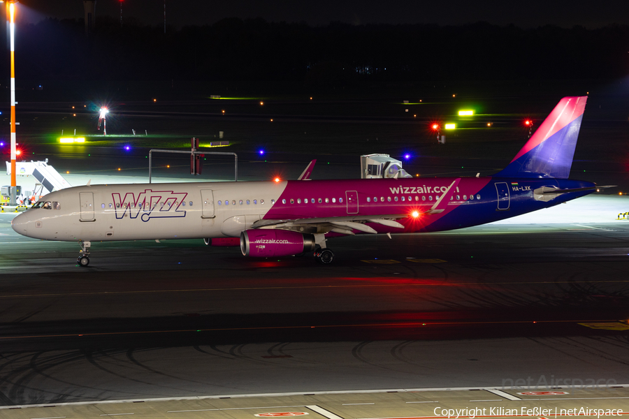 Wizz Air Airbus A321-231 (HA-LXK) | Photo 536897