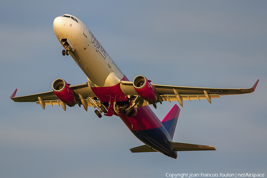 Wizz Air Airbus A321-231 (HA-LXK) | Photo 180221