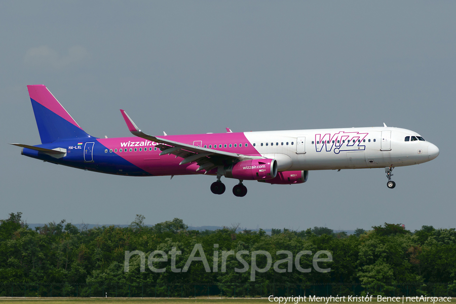 Wizz Air Airbus A321-231 (HA-LXL) | Photo 404949
