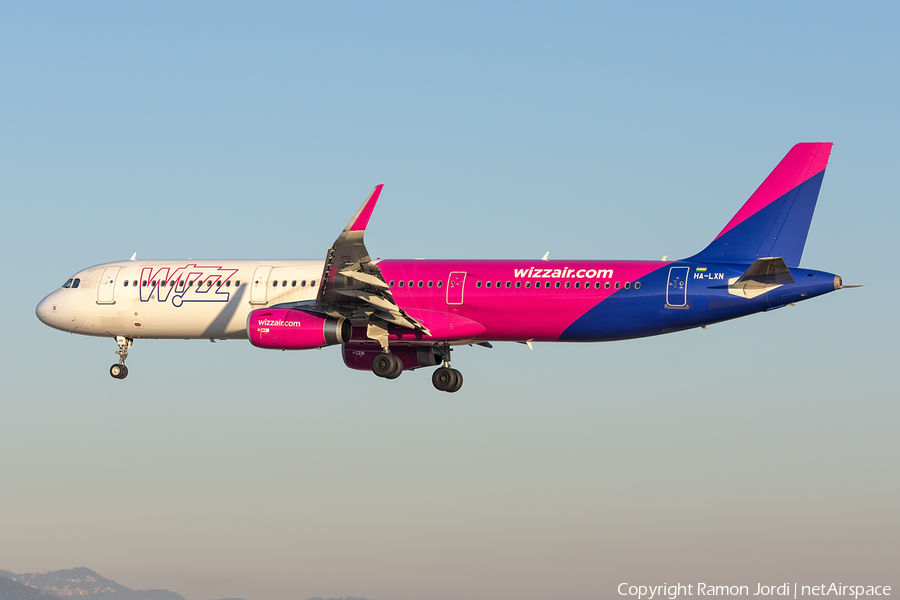 Wizz Air Airbus A321-231 (HA-LXN) | Photo 308897