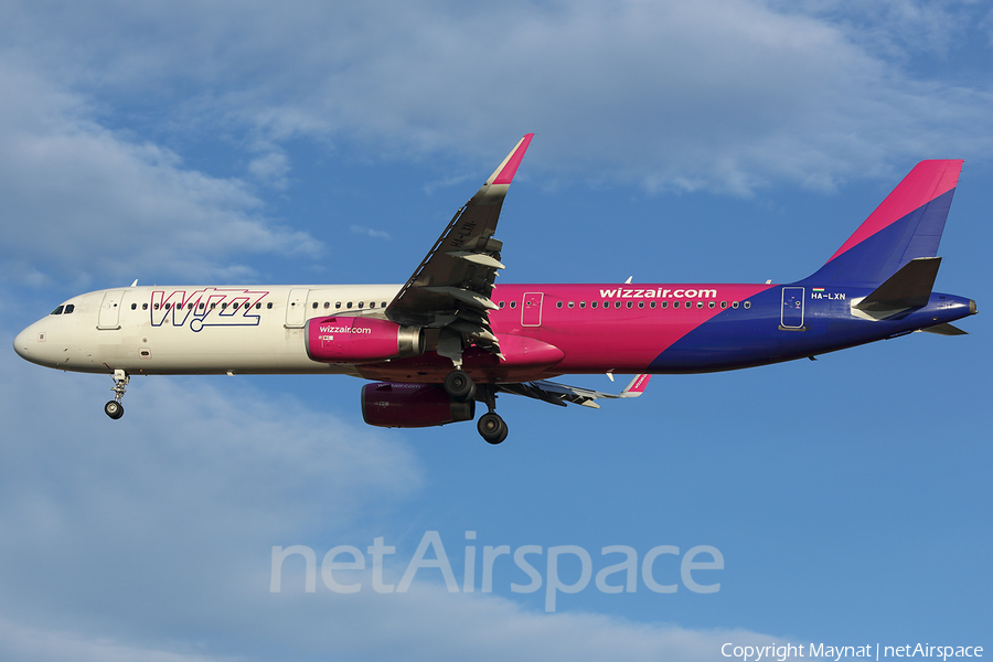 Wizz Air Airbus A321-231 (HA-LXN) | Photo 311400