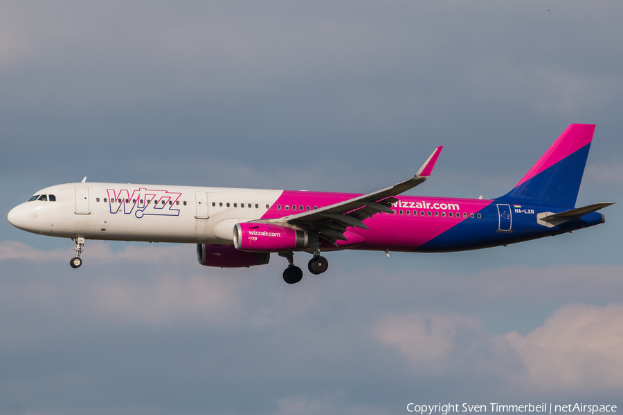 Wizz Air Airbus A321-231 (HA-LXN) | Photo 248042