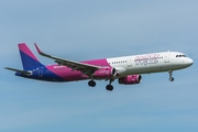 Wizz Air Airbus A321-231 (HA-LXO) at  Warsaw - Frederic Chopin International, Poland